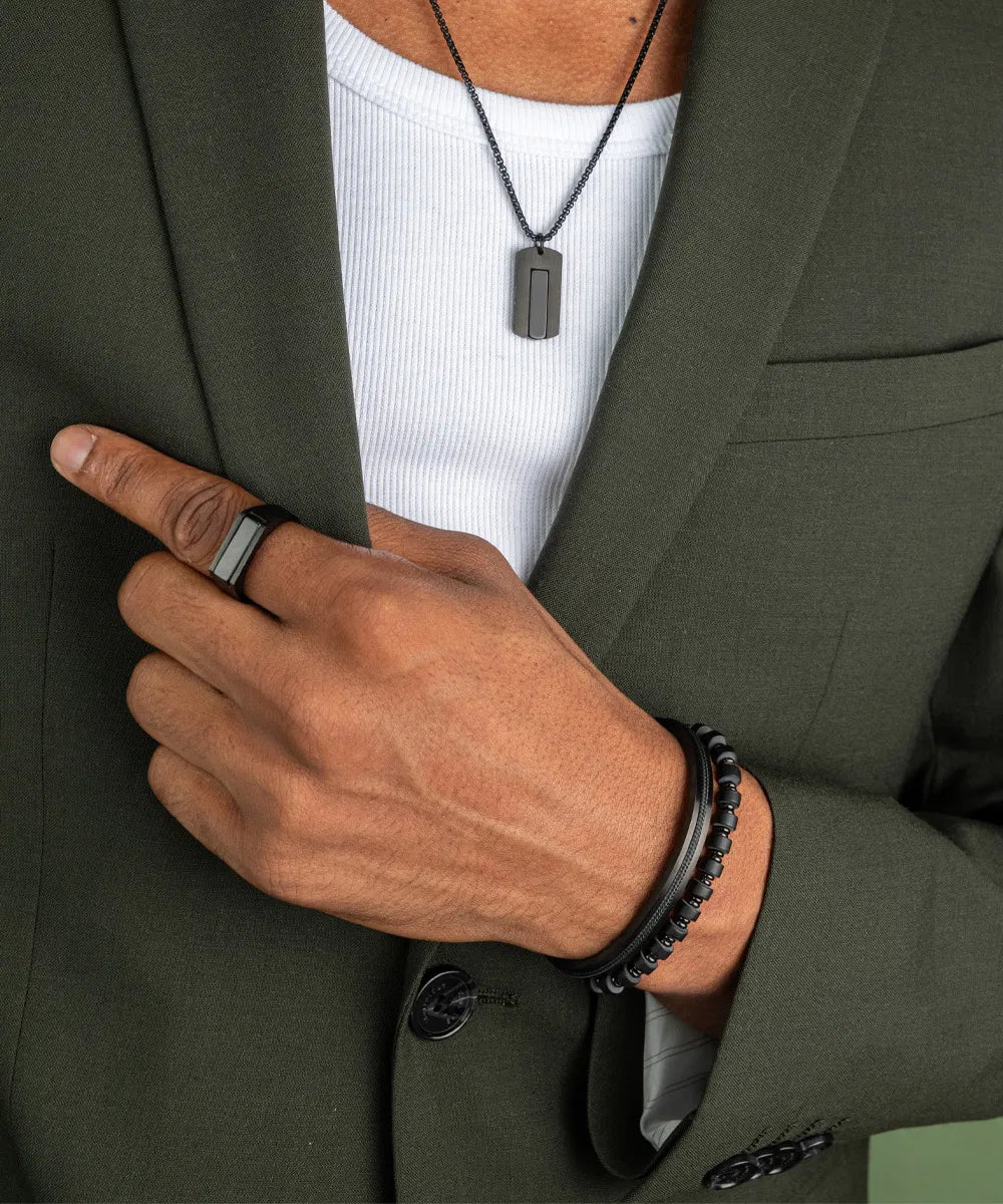 Pig & Hen Signet Ring Black Agate