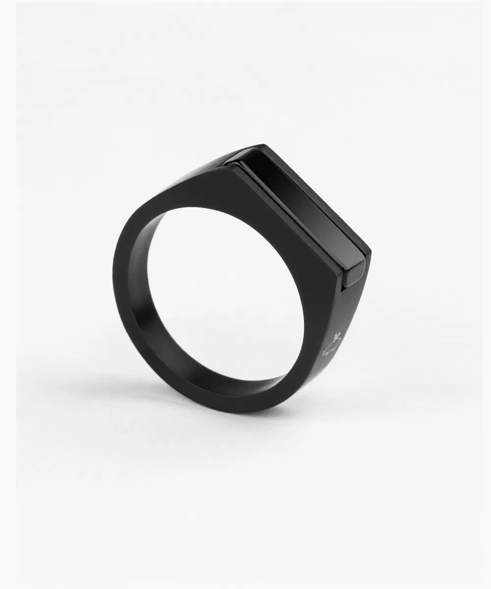 Pig & Hen Signet Ring Black Agate