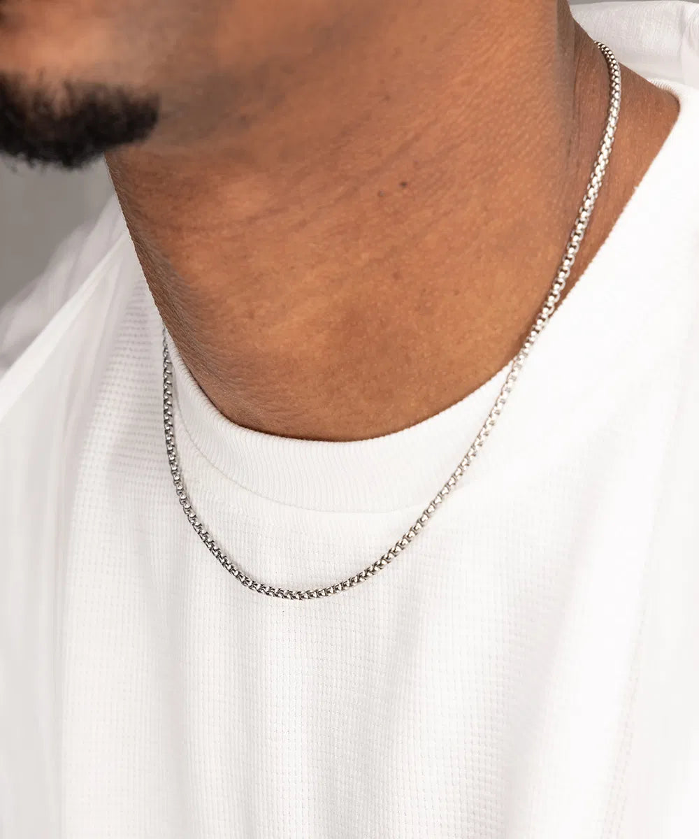 Pig & Hen Boxchain Silver Necklace