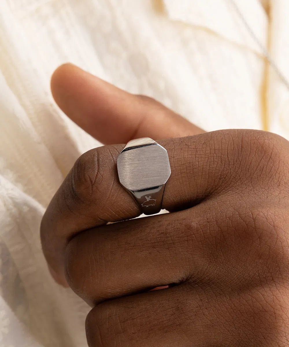 Pig & Hen Signet Ring Classic Silver
