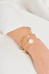 Sybella Carmen Gold Baroque Pearl Chain Bracelet