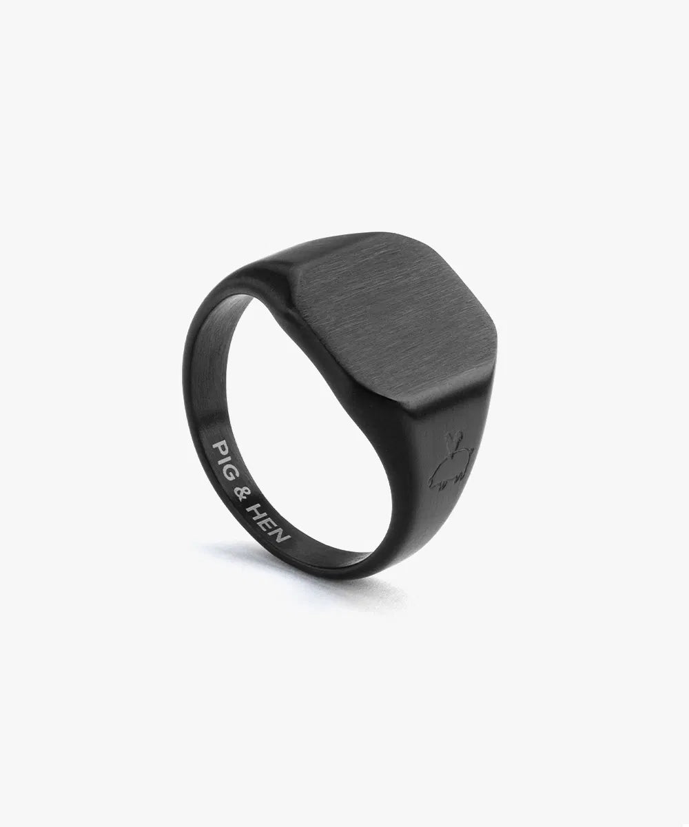 Pig & Hen Signet Ring Classic Black
